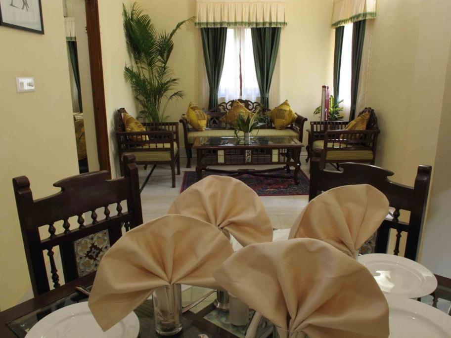 Aaram Baagh By Pachar Group Hotel Udaipur Exterior photo